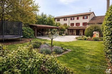 CASA SEMINDIPENDENTE A ALTIVOLE