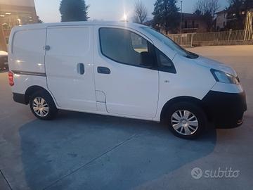 Nissan FURGONE KM 84000