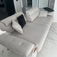 2 DIVANI 2,50 m PIÙ POLTRONA NUOVI