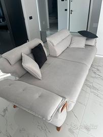 2 DIVANI 2,50 m PIÙ POLTRONA NUOVI
