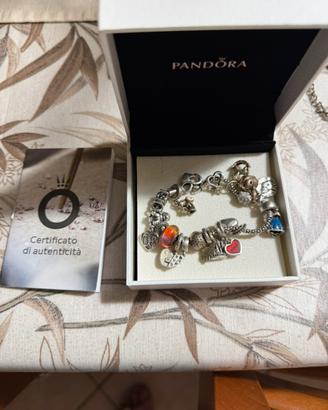 Bracciale originale pandora con charme
