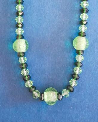 Collana in vetro verde trasparente 