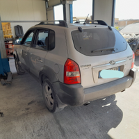 Hyundai tucson 2.0 td 05 ricambi