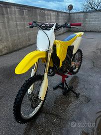 Suzuki rm 125 valenti