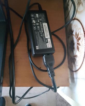 portatile HP incluso un telefonino Samsung -mega.