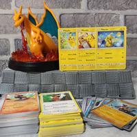 120 Carte pokemon + Statuetta Charizard !