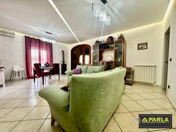 Appartamento di 240 m² con 5 locali a Canicattì