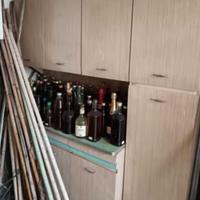 Mobili componibili colore beige