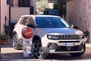 Jeep Avenger 1.2 Turbo 100 CV Summit