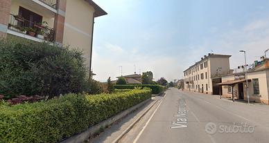 Monolocale a 300EU - Posto Auto Riservato