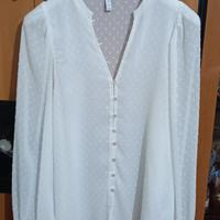 camicia da donna bianca con pois 