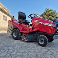 Trattorino tagliaerba Honda HF2317