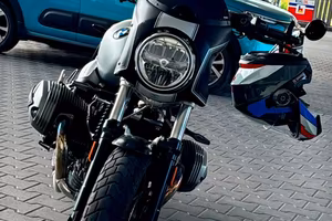 BMW R Nine T