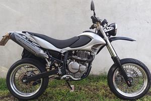Beta M4 - Alp Motard 4.0 motore Suzuki DR350