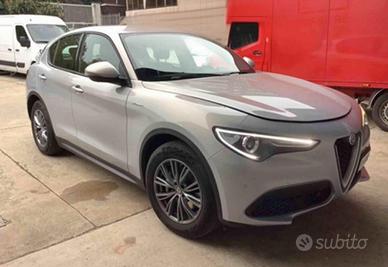 Alfa Romeo Stelvio 2.2 Turbodiesel 160 CV AT8 RWD 