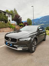 Volvo V90 Cross Country versione Ultimate