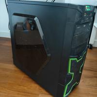 PC + Monitor 24" + Mouse + Tastiera uso domestico