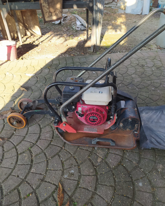 Piastra vibrante Dynapac LF90