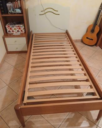 testiera e rete a doghe in legno