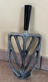 Vecchio poggia ferro da Stiro anni 70.