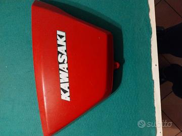 Fianchetto destro kawasaki z400 b2 