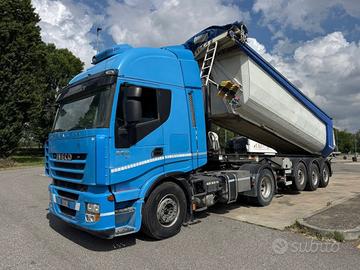 TRATTORE STRADALE IVECO STRALIS 560 CON PRESA DI F