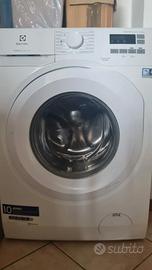 Lavatrice Electrolux  con poco uso a Verona