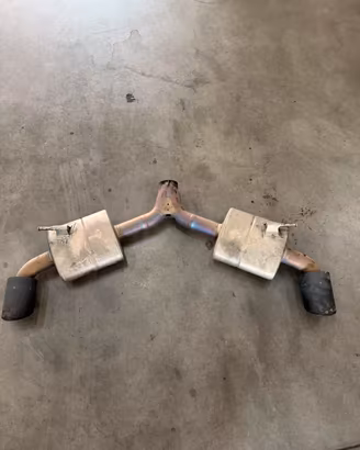 Terminale silenziato ORIGINALE akrapovic golf
