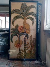 Arazzo in tela con cornice.