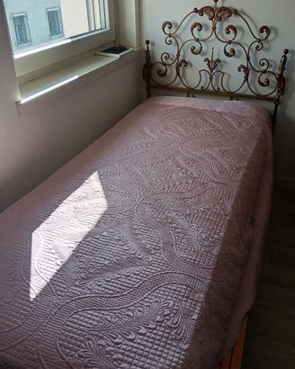 Letto singolo di ferro shabby