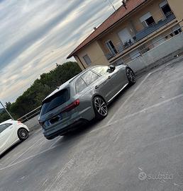 Audi A4 Avant 45TFSI