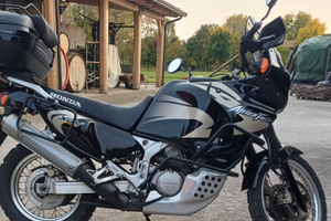 Africa twin 750 XRV