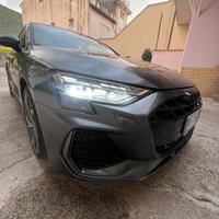 Faro audi a3  dx anno 2024