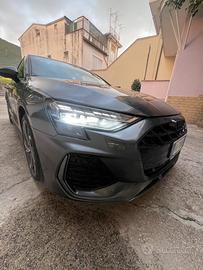 Faro audi matrix a3  dx