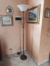 lampada piantana da salotto