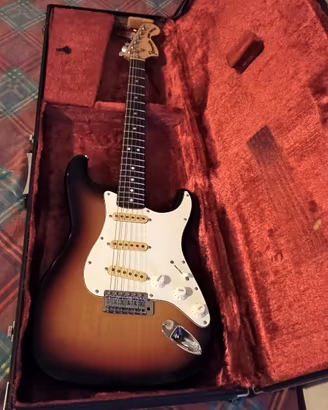 Stratocaster Fernandes Burny Custom 
