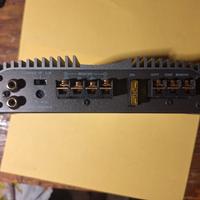 amplificatore car Macrom