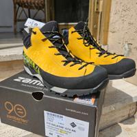 Scarpe trekking Zamberlan nuove