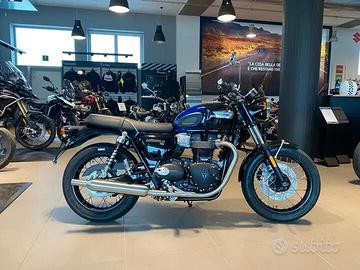 Triumph Bonneville T100 Stealth Edition