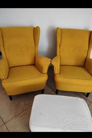 2 poltrone più poggiapiedi giallo ocra 