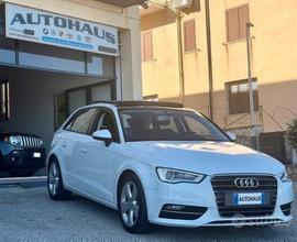 Audi A3 1.6 Tdi 105cv S-Line Pack TETTO PANORAMICO