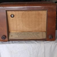 RADIO TELEFUNKEN ANTICA PER ESPOSIZIONE 