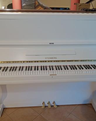 Pianoforte Steinberg bianco chippendale