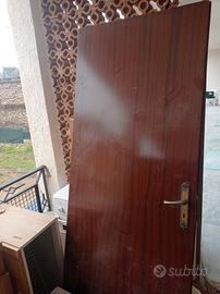 Porte e portoncino di legno