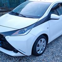 TOYOTA AYGO 1.0