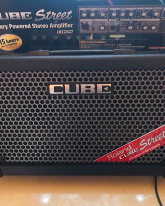 Roland Cube Street