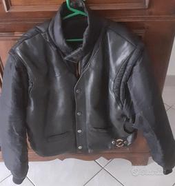 BOMBER NERO CON INSERTI IN CUOIO
