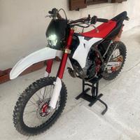 Fantic XEF 125 - 2024