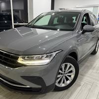 Volkswagen Tiguan 2.0TDI150CV DSG CARPLAY/AMBIENT2