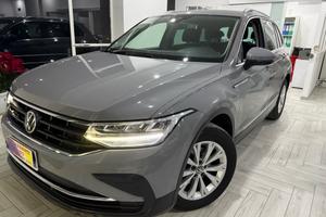 Volkswagen Tiguan 2.0TDI150CV DSG CARPLAY/AMBIENT2